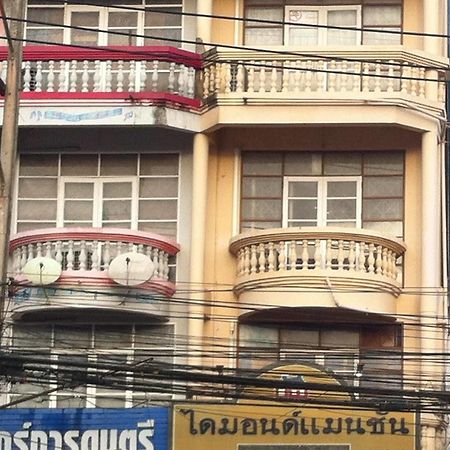 Diamond Mansion & Guesthouse Сурат Тхани Екстериор снимка